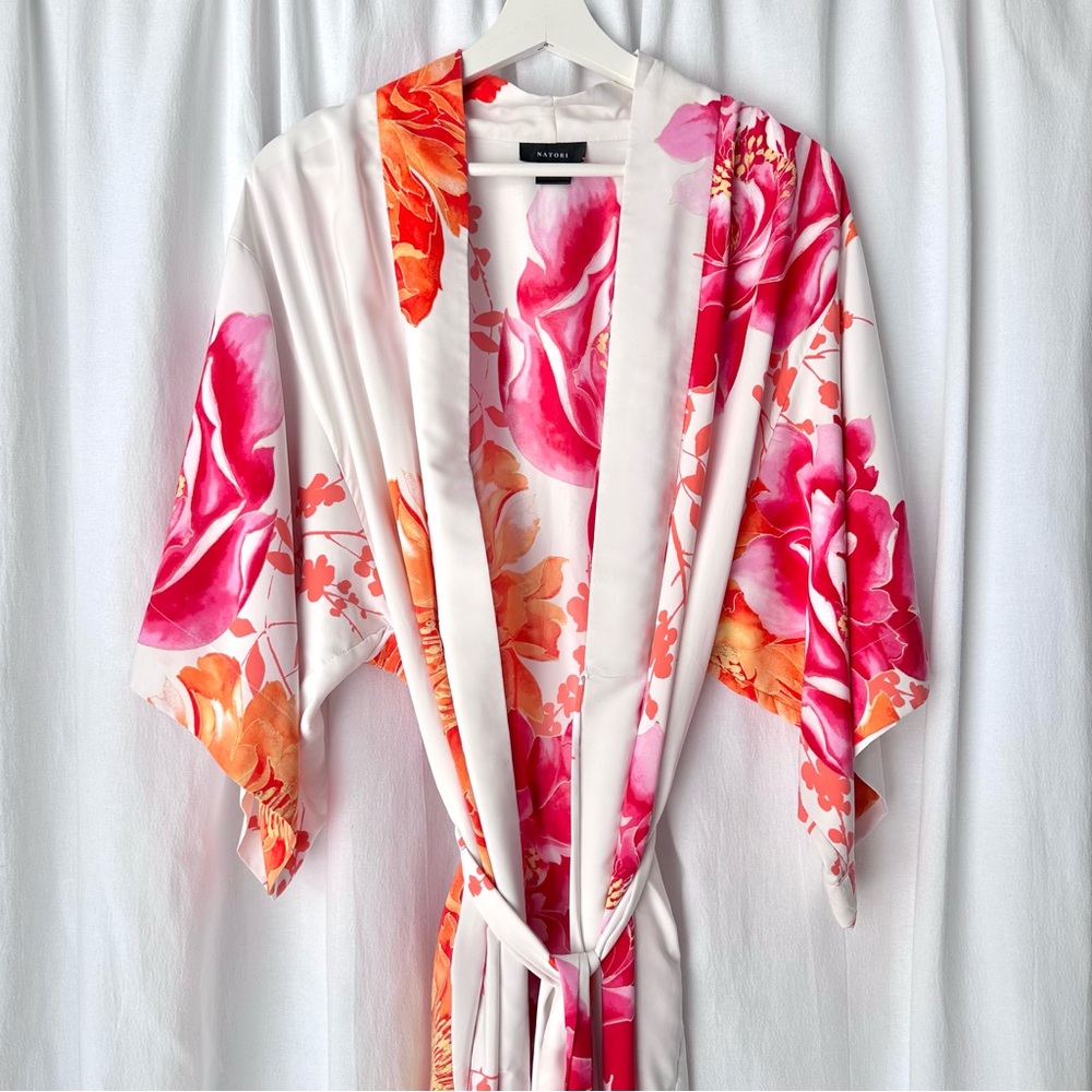 Natori Floral Print Robe ASO Khloe Kardashian
